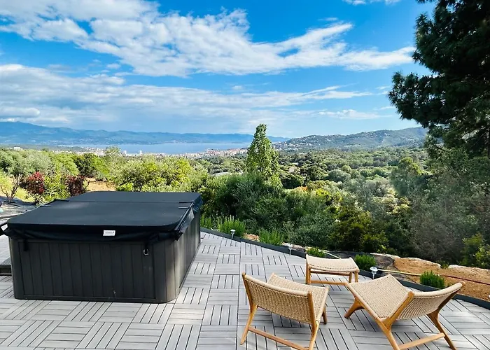 Konukevi Casa Lc Chambre2 Vue Jacuzzi 3*